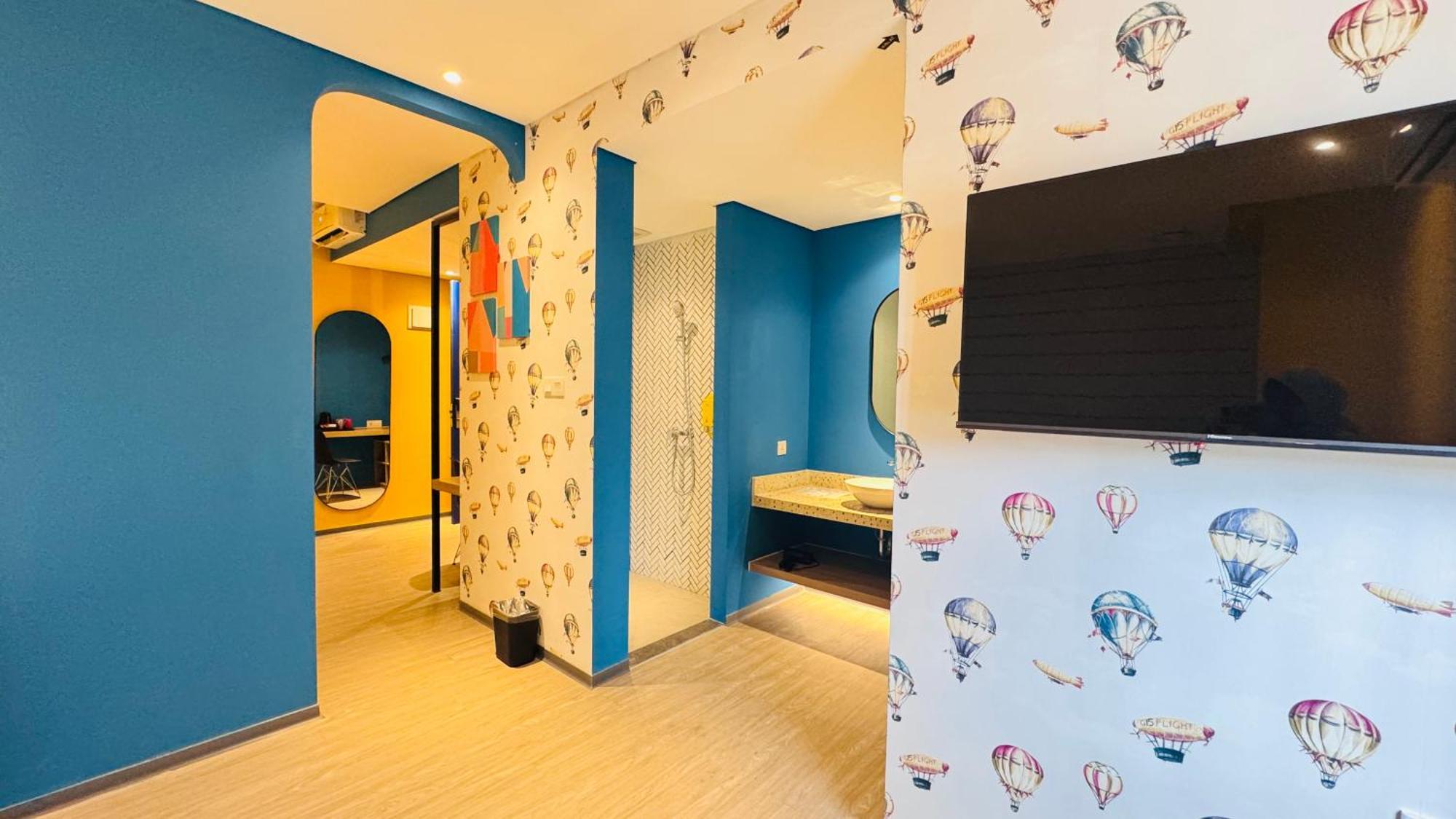 Yellow Bee Resort Cililitan Jakarta Eksteriør bilde