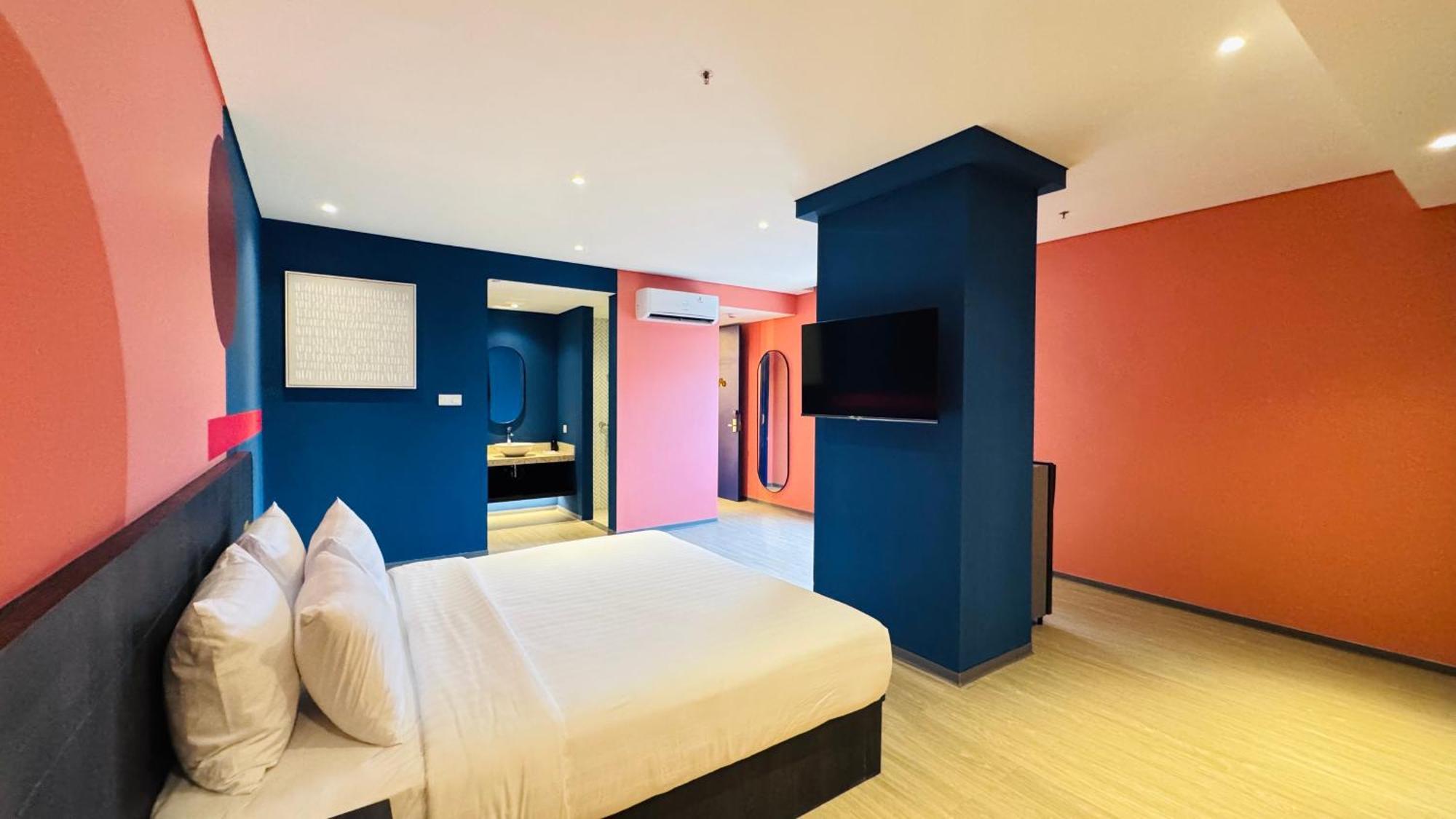 Yellow Bee Resort Cililitan Jakarta Eksteriør bilde