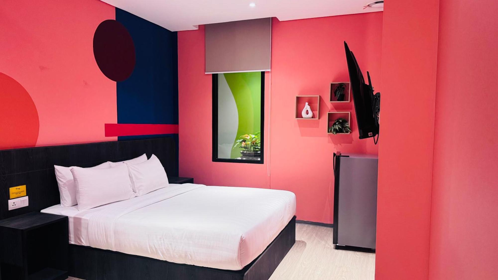 Yellow Bee Resort Cililitan Jakarta Eksteriør bilde