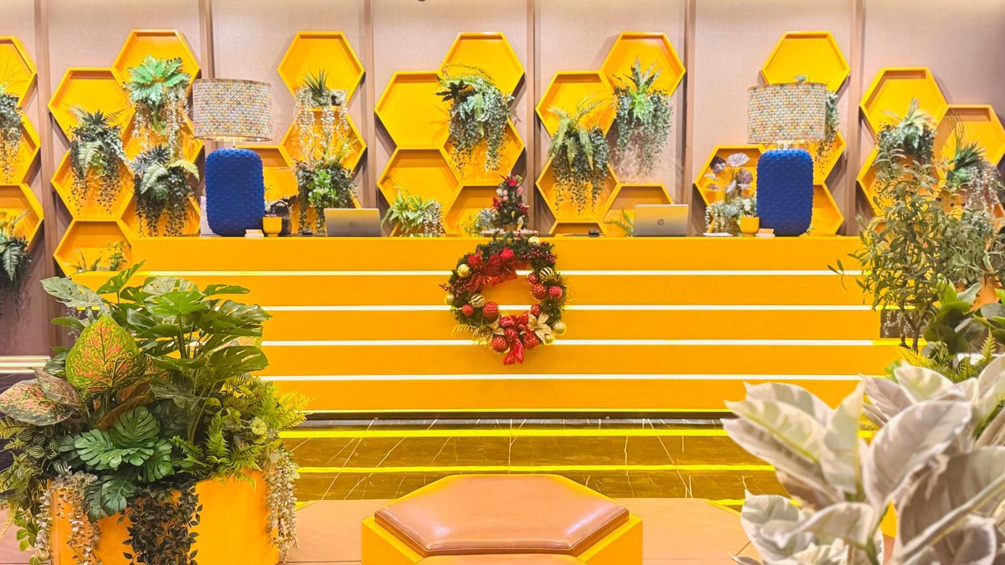 Yellow Bee Resort Cililitan Jakarta Eksteriør bilde